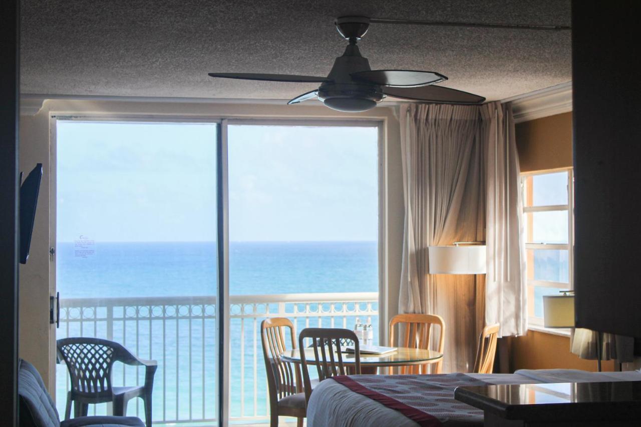 Ramada Plaza By Wyndham Marco Polo Beach Resort Golden Beach Exterior photo