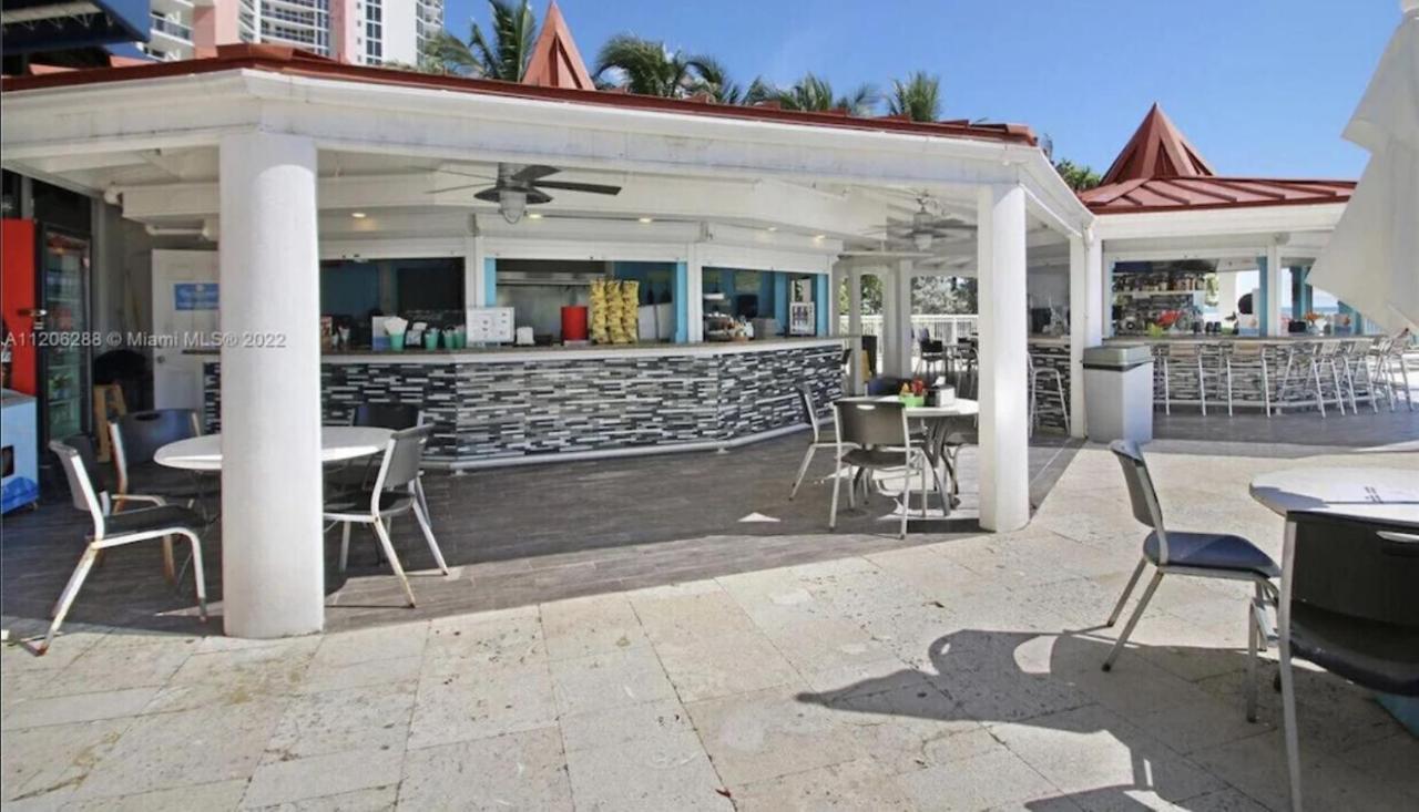 Ramada Plaza By Wyndham Marco Polo Beach Resort Golden Beach Exterior photo