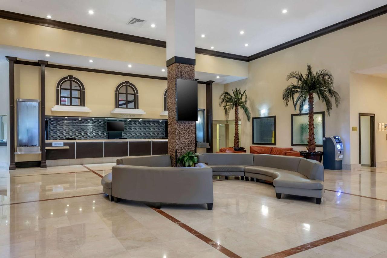 Ramada Plaza By Wyndham Marco Polo Beach Resort Golden Beach Exterior photo