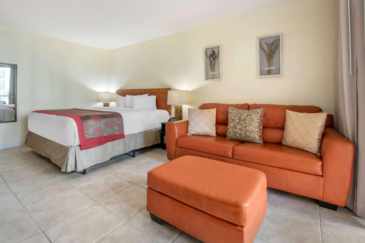 Ramada Plaza By Wyndham Marco Polo Beach Resort Golden Beach Exterior photo